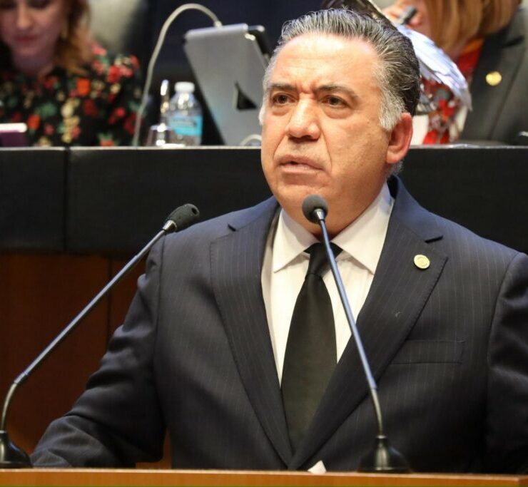 Inzunza se aferra al escaño y responde a señalamientos con defensa política y jurídica desde el Senado