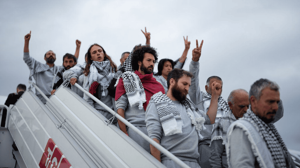 Israel deporta a activistas de flotilla hacia Gaza