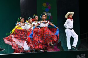 Los ballets Tabscoob, Ho-Noch-Te y Hannah de Jonuta conquistaron al público con su talento y elegancia en el Foro La Cultural de la Feria Tabasco 2026.