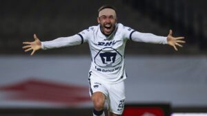 Juan Pablo Vigón se convirtió en un referente de entrega y liderazgo durante la última final que disputó Pumas en la Liga MX