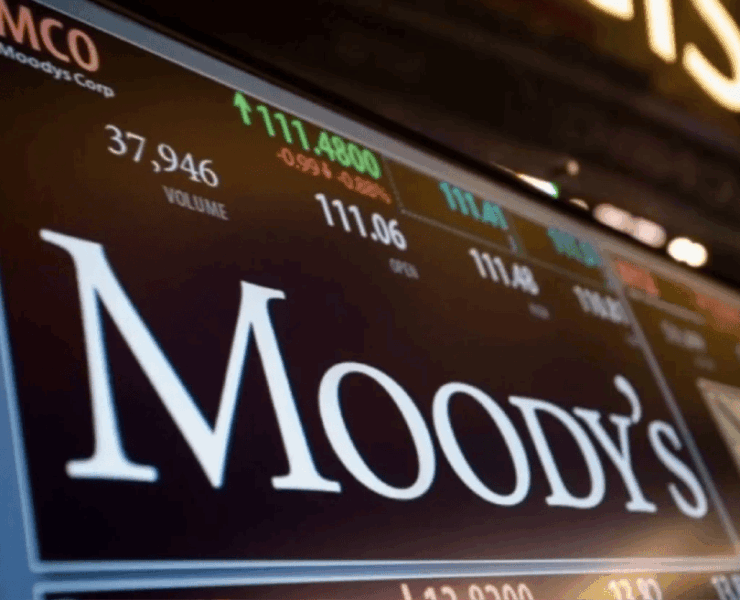 Moodys rebaja calificación de México por presión fiscal y bajo crecimiento