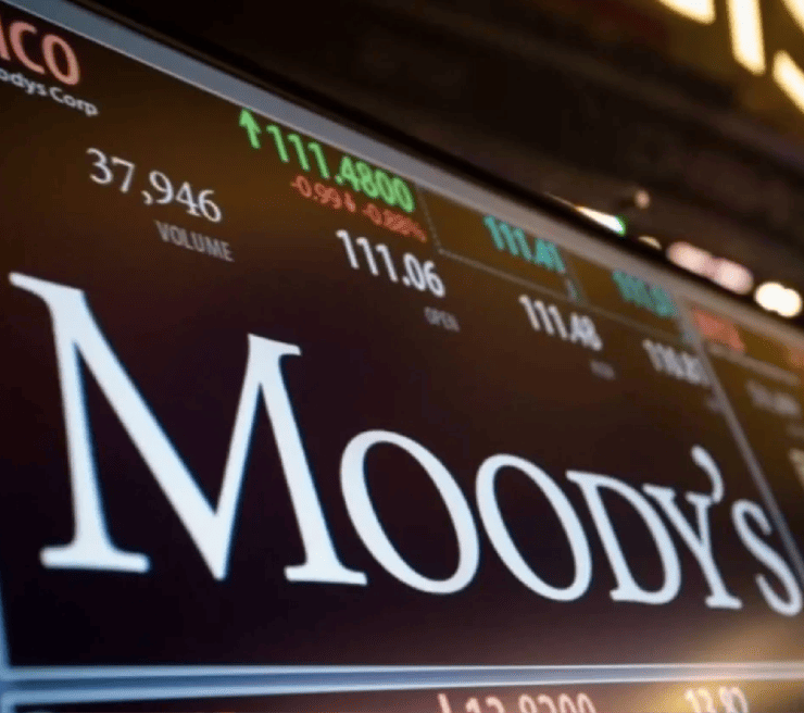 Moodys rebaja calificación de México por presión fiscal y bajo crecimiento