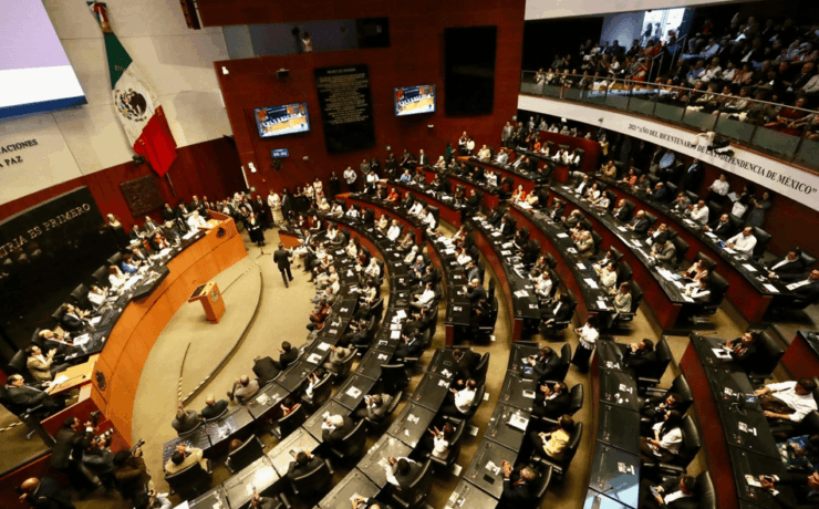 Morena respalda licencia de Rocha Moya