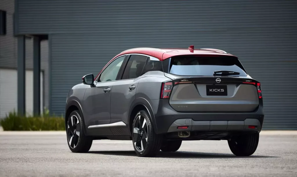 nissan kicks2025