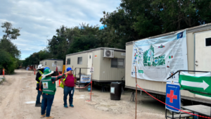El megaproyecto turístico en Mahahual continúa generando polémica mientras organizaciones ambientales exigen una evaluación integral antes de cualquier autorización.