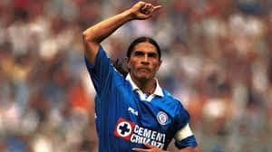 Francisco Palencia conquistó a las aficiones de Cruz Azul y Pumas gracias a su entrega, liderazgo y títulos obtenidos en el fútbol mexicano.
