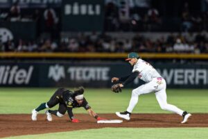 Séptima entrada decisiva: los Pericos aprovecharon el momento y con dos carreras rompieron el empate para adelantarse en el juego.