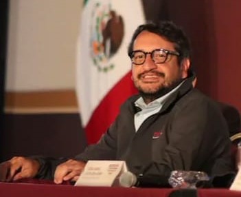 Renuncia Andy López Beltrán