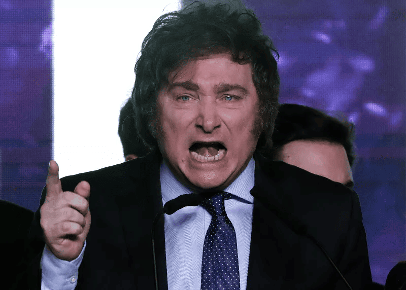 Señalan a Javier Milei de financiar campaña de desprestigio