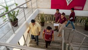Momento en que se activó la alerta en celulares durante el ejercicio donde Campeche participó en el Simulacro Nacional, marcando el inicio del simulacro de seguridad.