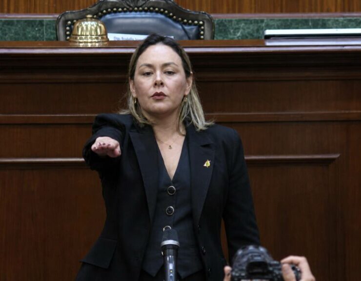 Sinaloa apuesta por la continuidad institucional en medio de la crisis; designan a Yeraldine Bonilla como gobernadora interina