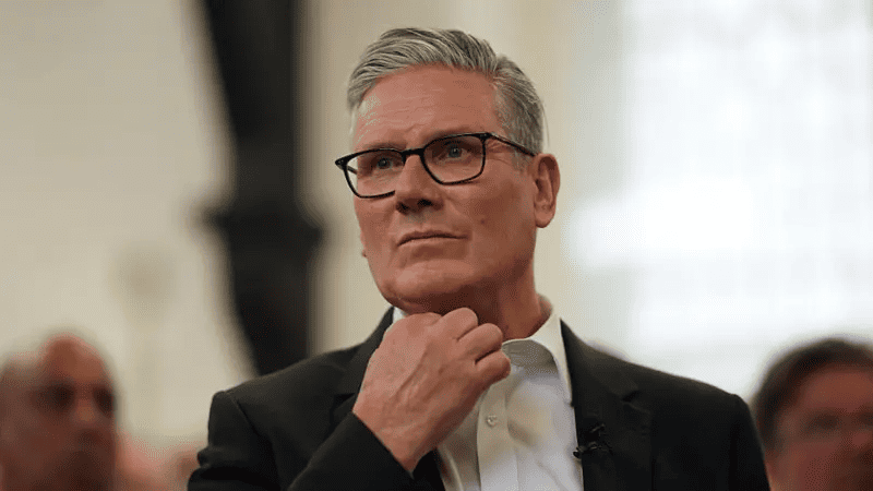 Starmer rechaza renunciar como primer ministro de Reino Unido