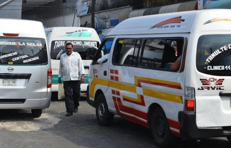 Transportistas de Tabasco advierten posible aumento al pasaje en julio