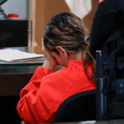 Vinculan a proceso a madre de niño fallecido