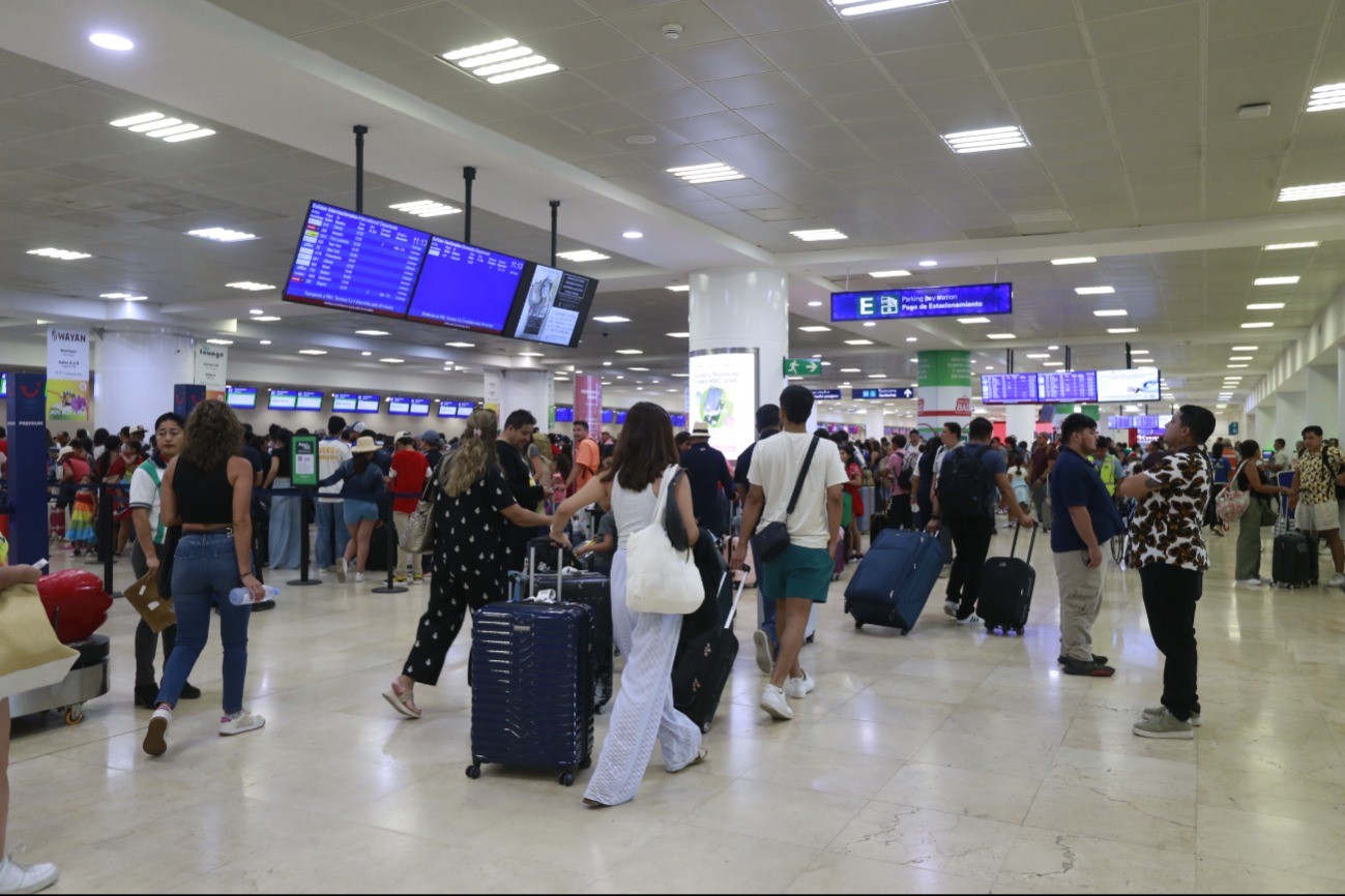 Aeropuerto de Cancún fortalece conectividad aérea con 410 vuelos programados hoy