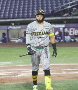 Conspiradores venció a los Leones en la décima entrada por la mínima