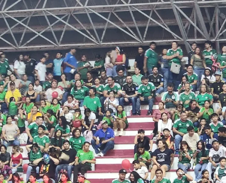 12 mil personas vibraron con el triunfo de México durante una jornada histórica