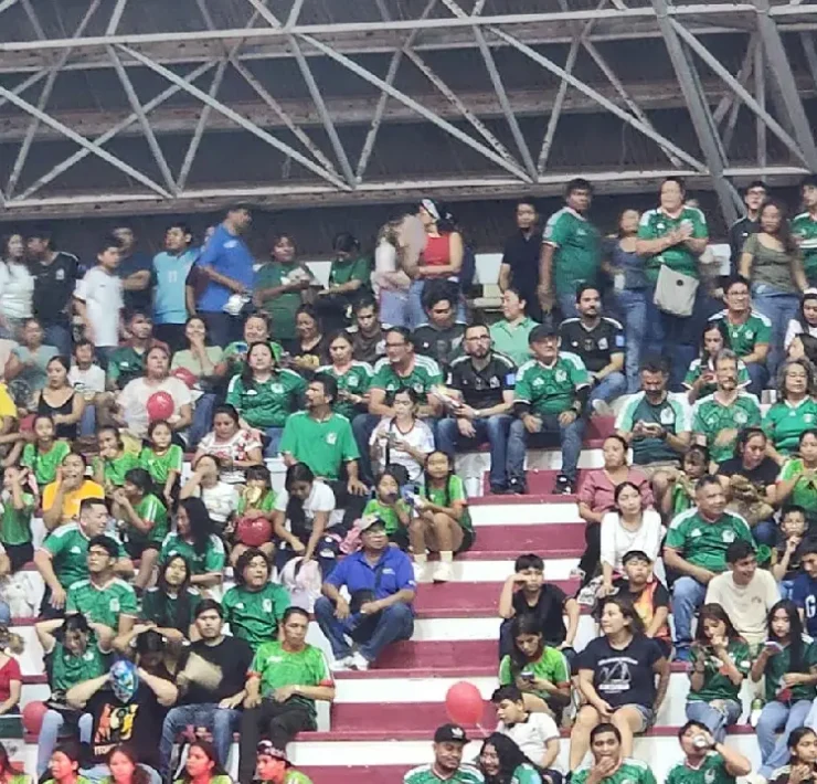 12 mil personas vibraron con el triunfo de México durante una jornada histórica
