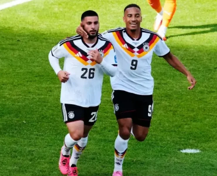 Alemania aseguró la clasificación con una espectacular remontada