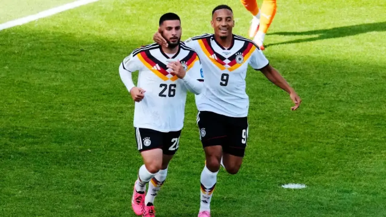 Alemania aseguró la clasificación con una espectacular remontada