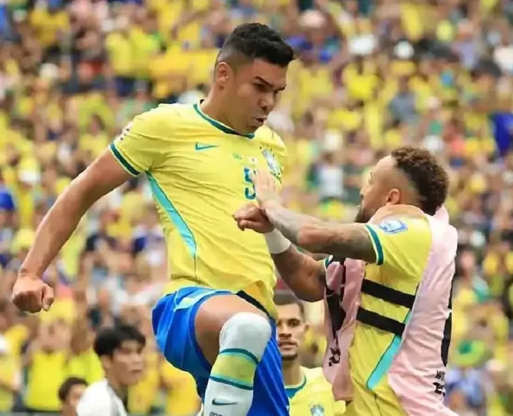 Brasil clasificó a octavos de final con una remontada inolvidable