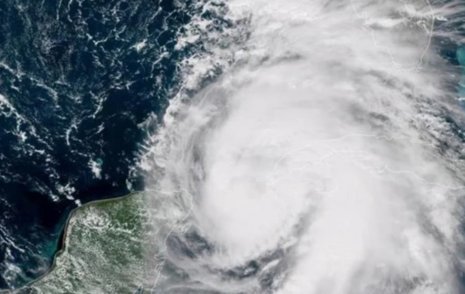 Circulación de tormentas asfixiará a Campeche y alertas SMN
