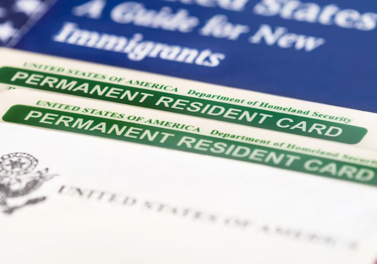 Nueva información de Migrantes que soliciten ‘green card'