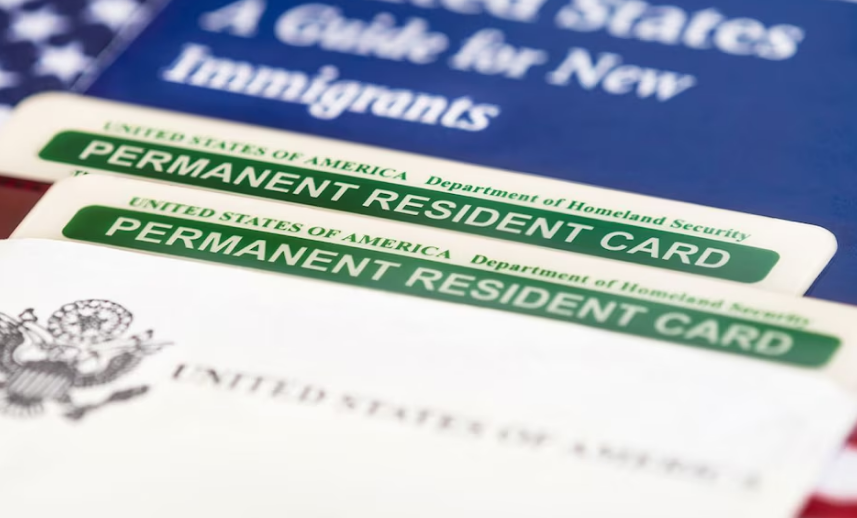 Nueva información de Migrantes que soliciten ‘green card'