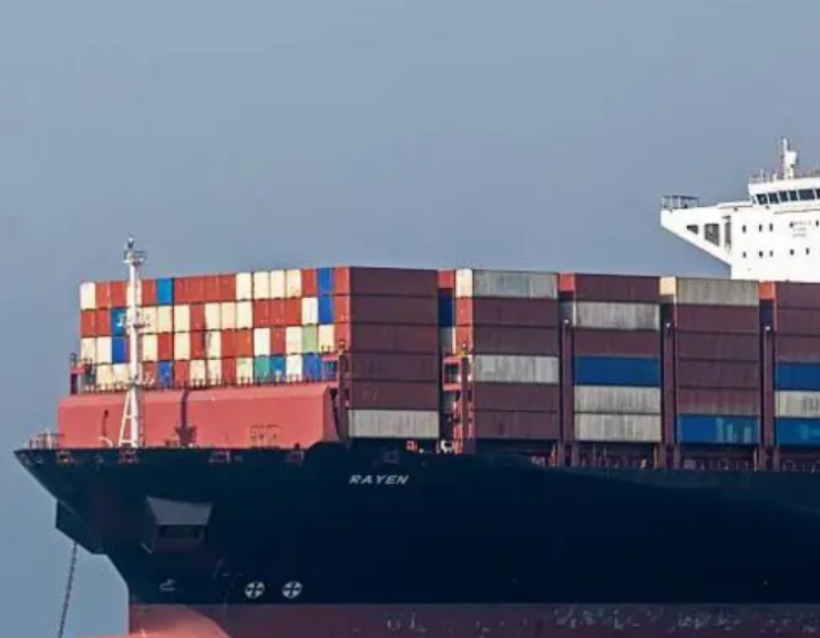 Miles de marineros atrapados por el bloqueo de Ormuz. Odisea moderna