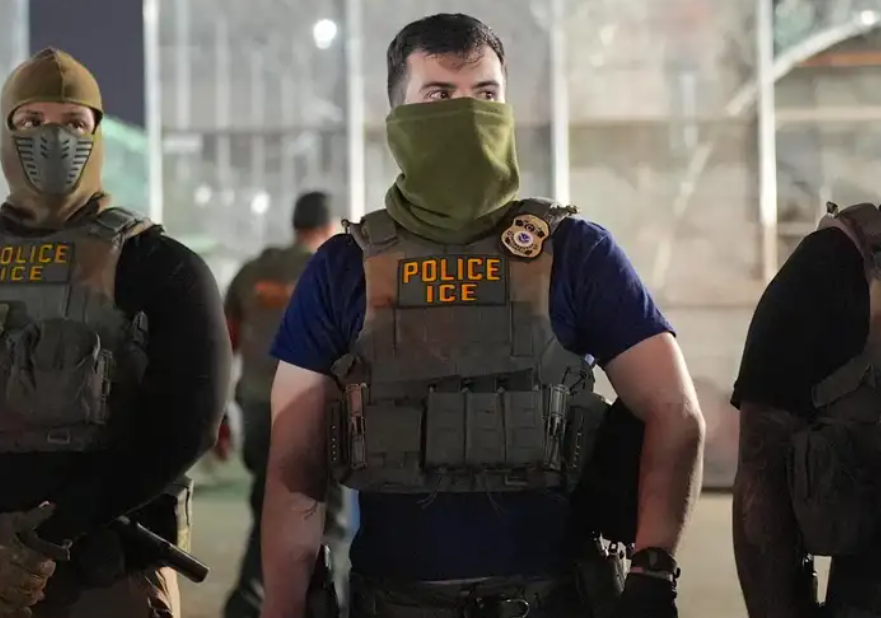 Senado de EEUU aprueba costo para ofensiva migratoria