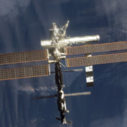 NASA toma medidas ante posible evacuación de la Estación Espacial Internacional