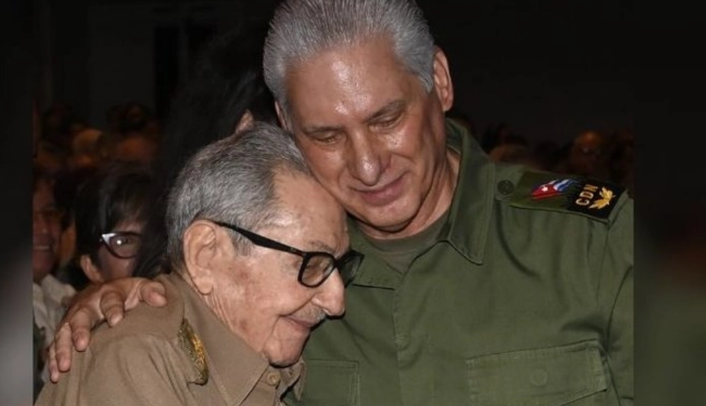 Raúl Castro reaparece en público tras acusaciones hechas por EEUU