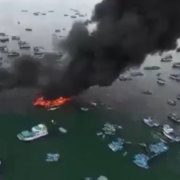 Incendio destruye 20 embarcaciones Ecuador