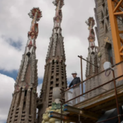 La Sagrada Familia se acerca a su fin con la Torre de Jesucristo