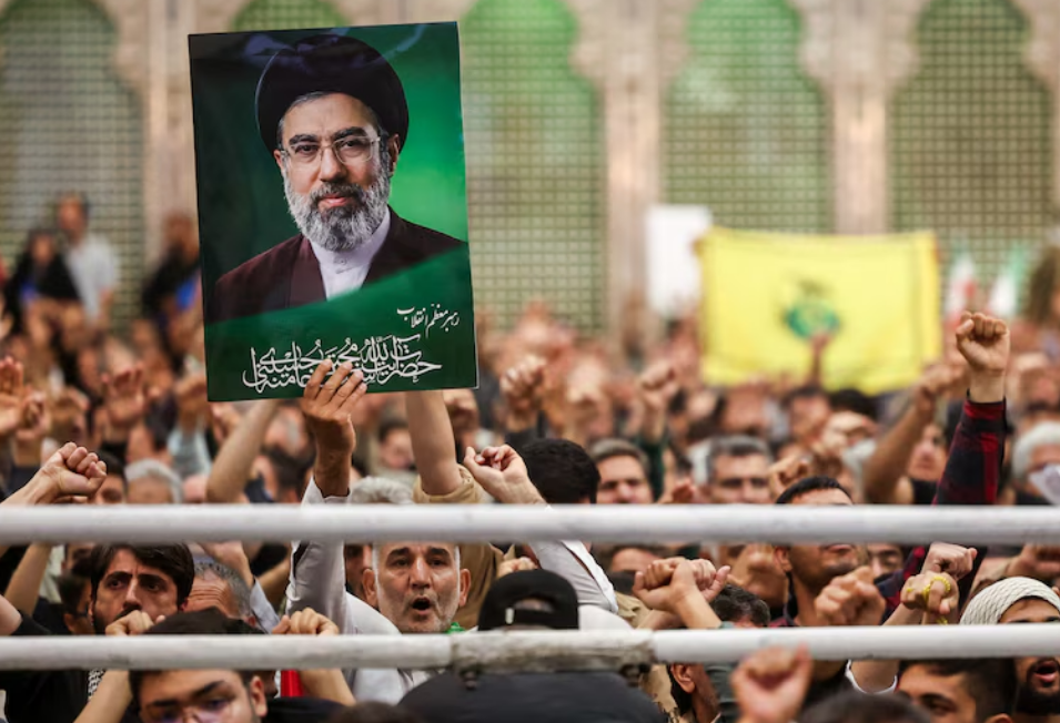 Irán autorizó conversaciones con EEUU: la postura oficial de Khamenei