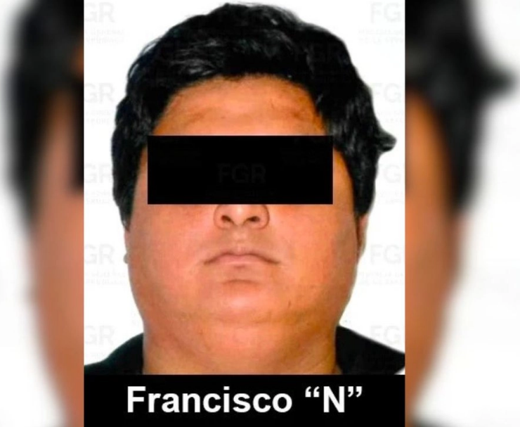 ¡Impactante! Hombre es detenido con armas en Campeche