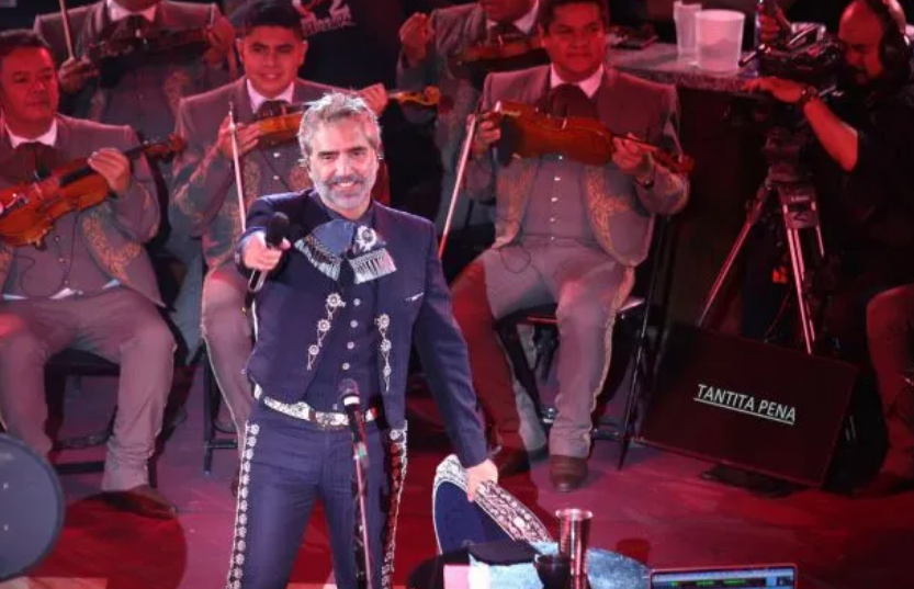 Artistas invitados al concierto de Alejandro Fernández