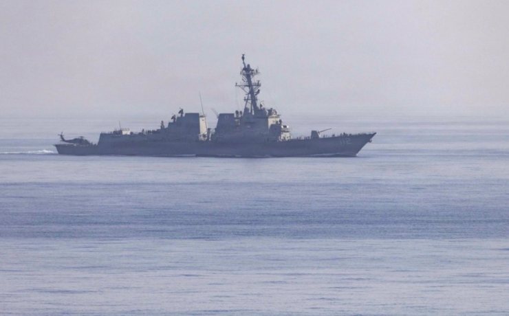 Estados Unidos e Irán cruzan ataques en Ormuz aumentado de nuevo la tensión regional