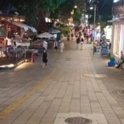 Crisis turística ya alcanzó a Playa del Carmen La Quinta Avenida muestra una realidad preocupante