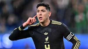 Edson Álvarez será uno de los pilares del mediocampo mexicano en el Mundial 2026, aportando liderazgo, recuperación de balón y experiencia internacional en su tercera Copa del Mundo con el Tricolor.