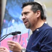 ¡Preocupación en Quintana Roo! Ernesto Sánchez pide alerta sanitaria por el sargazo en todas las playas