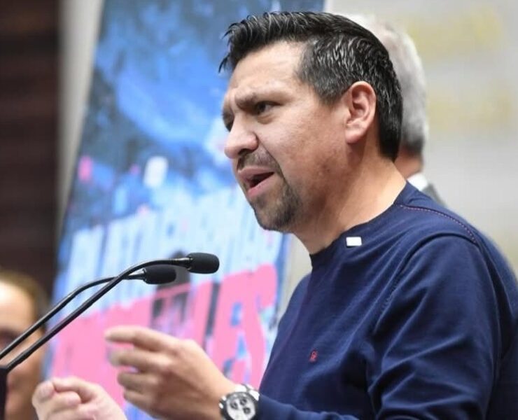 ¡Preocupación en Quintana Roo! Ernesto Sánchez pide alerta sanitaria por el sargazo en todas las playas