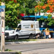Fallece motociclista tras chocar con Va y Ven en Mérida: tragedia impactante