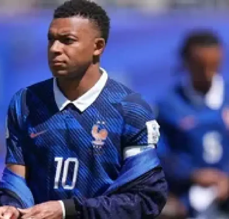 Francia avanzó sin sobresaltos en su camino a octavos de final