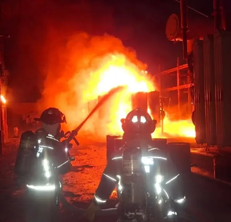 Incendio en subestación de CFE provocó intervención inmediata