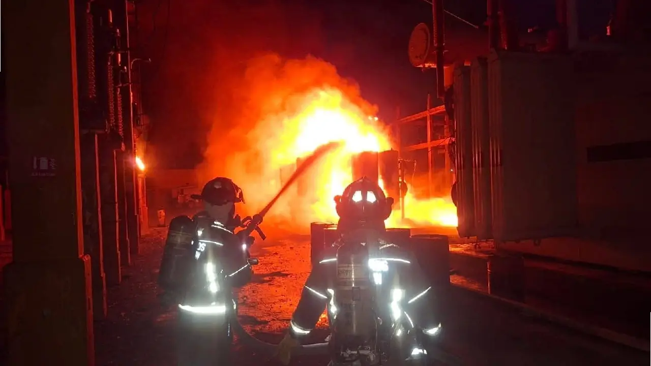 Incendio en subestación de CFE provocó intervención inmediata