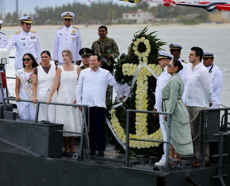 Joaquín Díaz Mena encabeza emotivo homenaje en el Día de la Marina