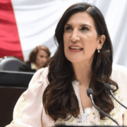 Kenia López pide a AMLO dejar gobernar a Sheinbaum No estorbe y deje de crear cortinas de humo