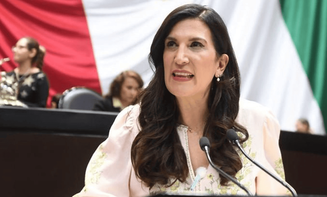 Kenia López pide a AMLO dejar gobernar a Sheinbaum No estorbe y deje de crear cortinas de humo