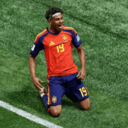 Lamine Yamal hace historia en el Mundial con España